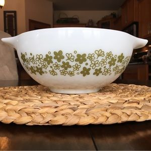 PYREX Vintage Spring Blossom Cinderella Bowl